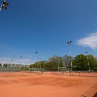 Billedet viser tennisanlægget i Lyngby Idrætsby